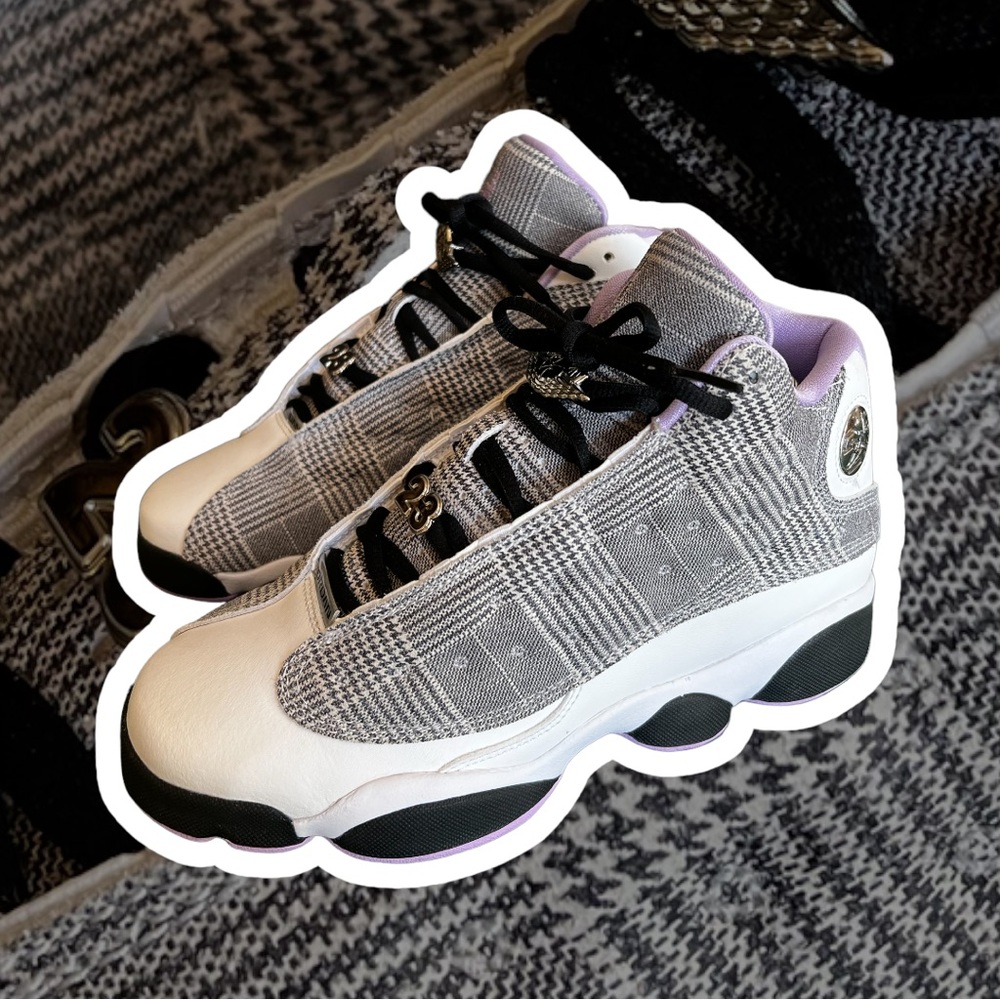 Pre-Owned w/OG Box Air Jordan 13 Retro GS ‘Houndstooth’